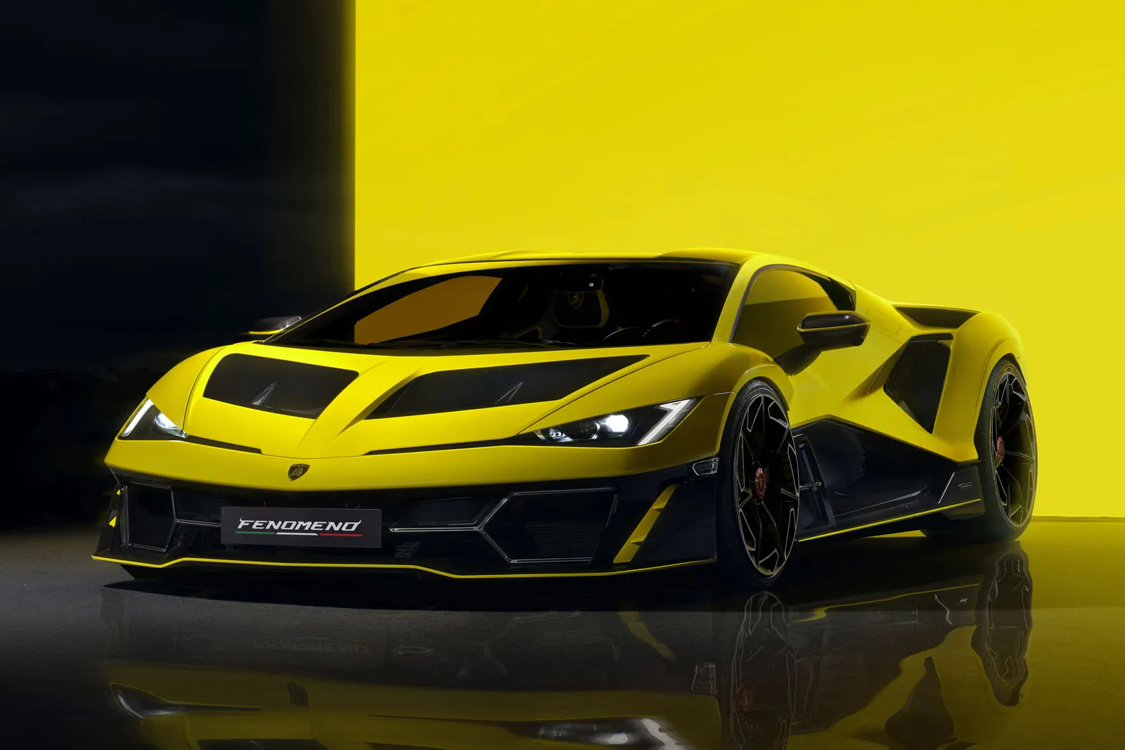 Lamborghini Fenomeno Roadster: самый быстрый открытый Lamborghini в истории